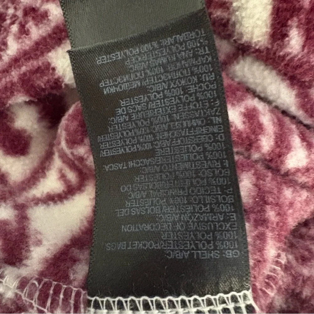 The North Face burgundy and White Patterned Jacket - Picture 6 of 6